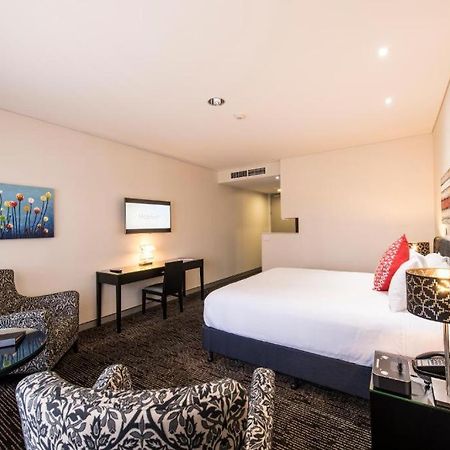 Calamvale Hotel Suites And Conference Centre Brisbane Kültér fotó