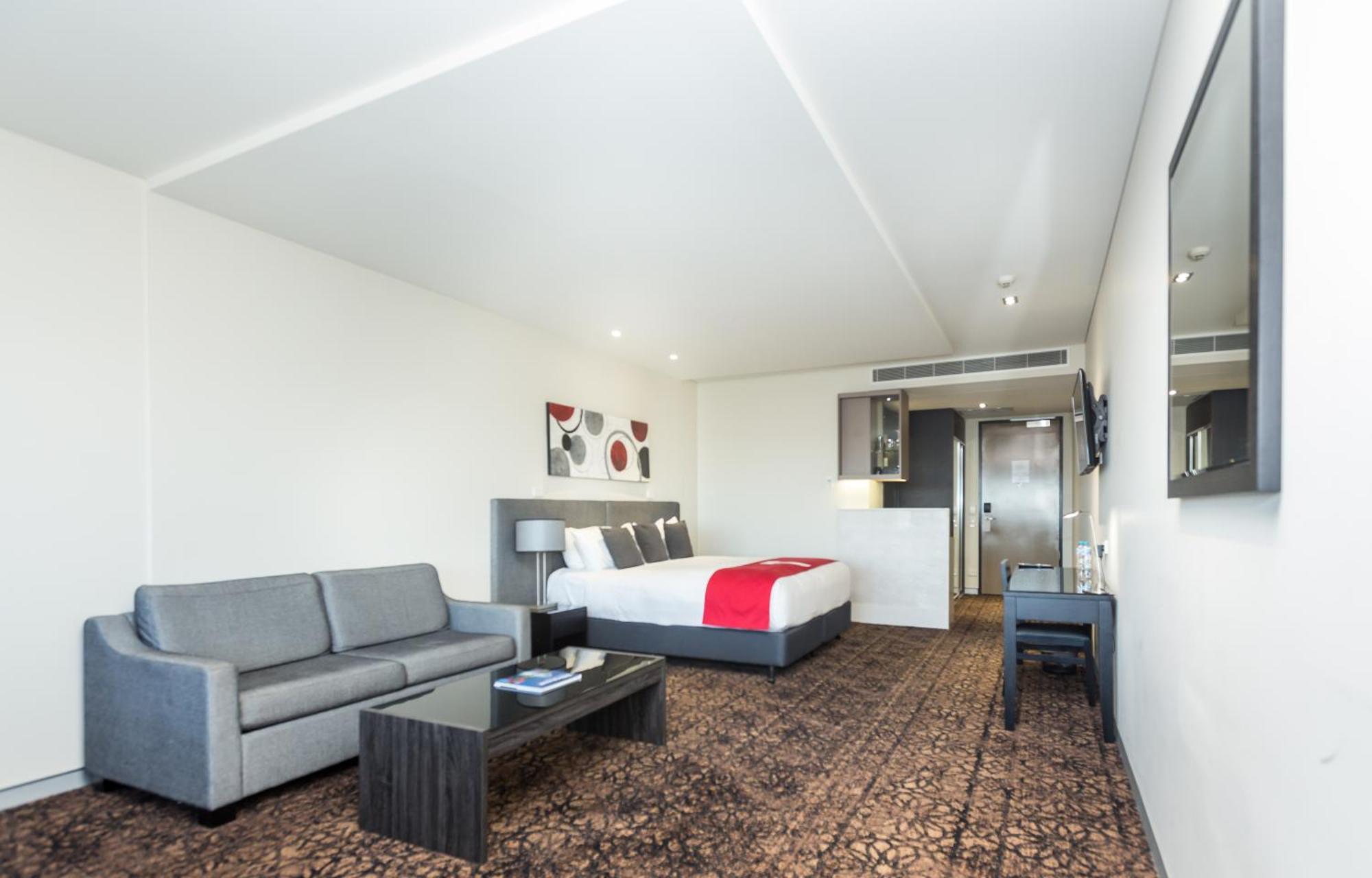 Calamvale Hotel Suites And Conference Centre Brisbane Kültér fotó